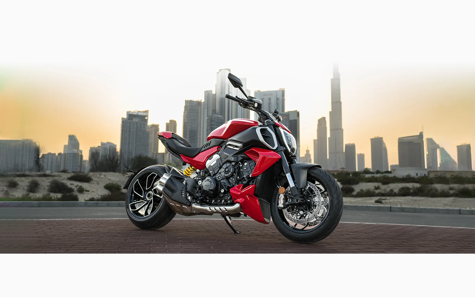 Ducati-Diavel-V4