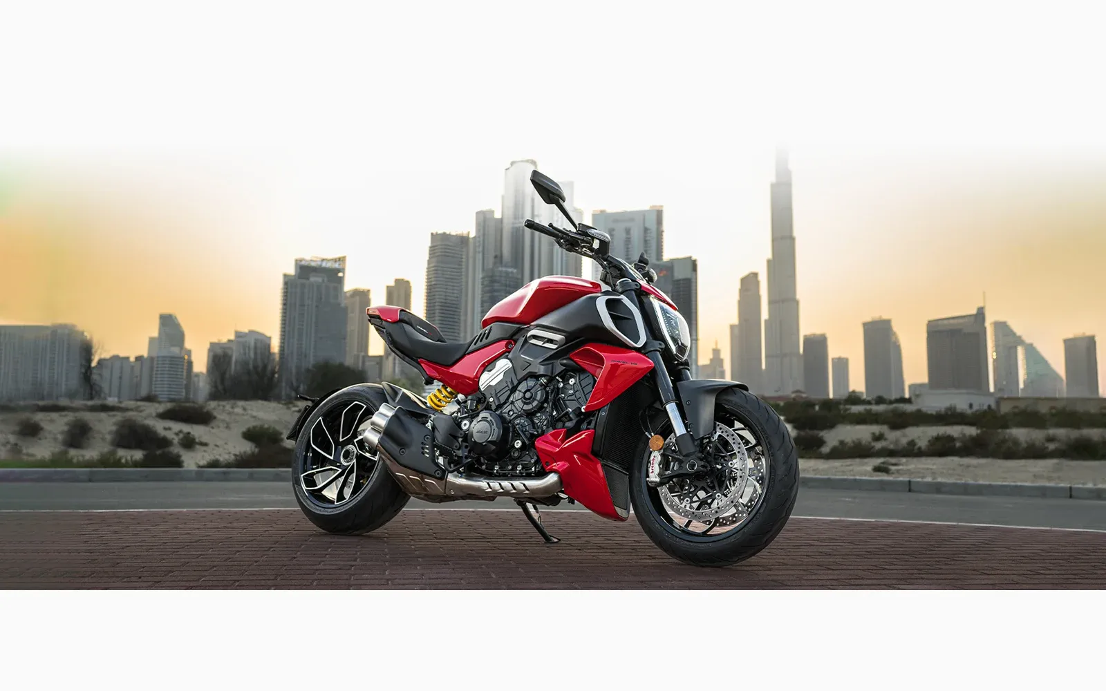 Ducati-Diavel-V4
